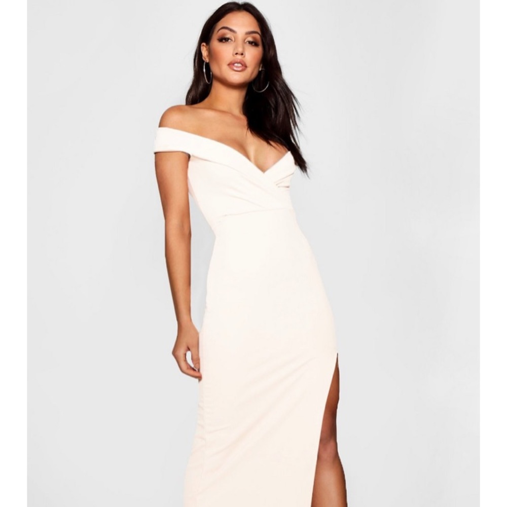 NWT Wrap Top Off Shoulder Dress💐